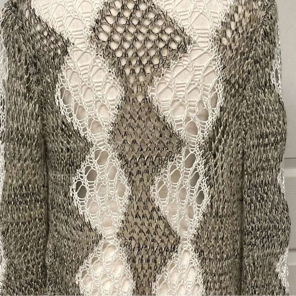 NWT Poof Dark Oatmeal/Ecru open crochet shrug / cardigan sweater, size MEDIUM - Picture 5 of 11